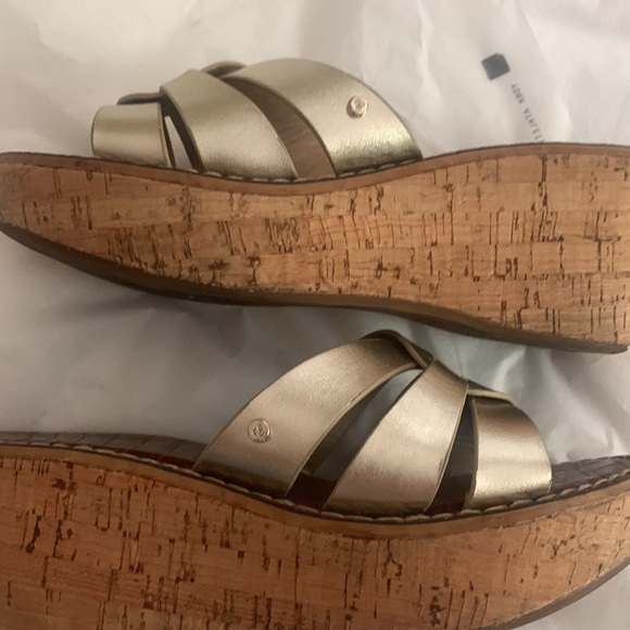 Sam Edelman gold strappy wedges - Picture 3 of 5